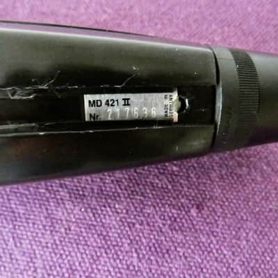 Sennheiser MD 421 II Cardioid Dynamic Microphone - Black image 9