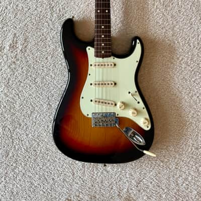 2017 Fender Japan FSR Classic ’60s Stratocaster 3-Tone Sunburst | DiMarzio VV | Emerson | Original Parts image 7