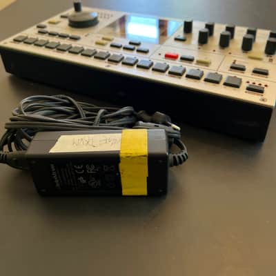 Elektron Machinedrum SPS-1UW+ MKII 2010s - Silver image 14