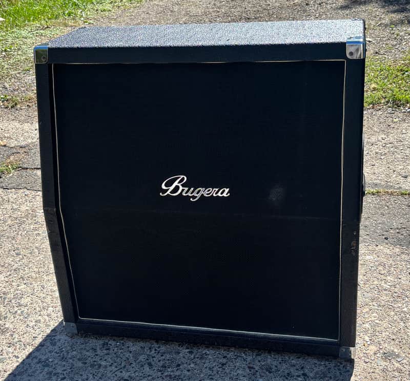 Immagine Bugera 412H-BK 4x12 guitar cab in black - 1