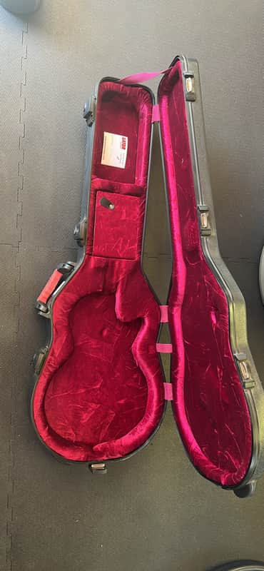 11 New & Lightly Used Acoustic Guitar Cases image 1