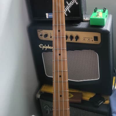 Fender Artist series Mike Dirnt 2022 - Roadworn image 2
