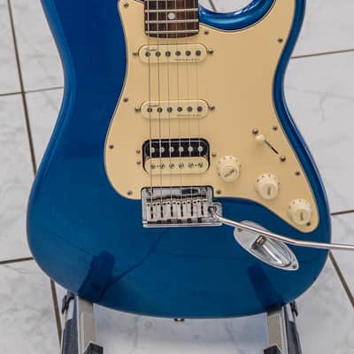Fender American Ultra Stratocaster HSS with Rosewood Fretboard 2019 - Present - Cobra Blue image 9