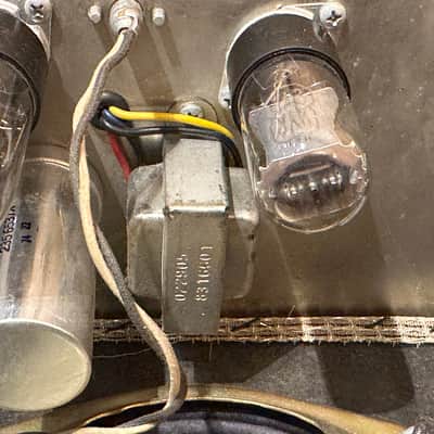 Pre Owned Fender 1966 Champ Amp w/ Ac Convertor image 9