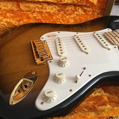 Fender 50th Anniversary American Deluxe 1954 Reissue Stratocaster Limited Edition image 3
