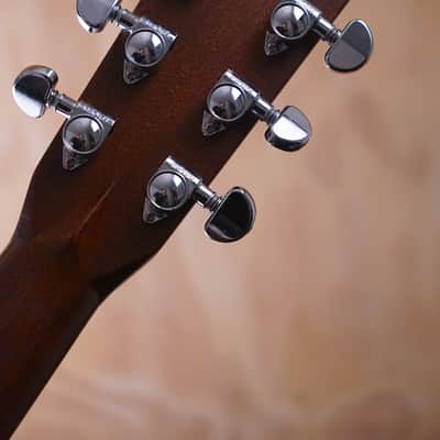 Martin D-28 Acoustic Guitar in Natural, 2013 Model, Hard Case included image 6