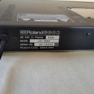 Roland JV-880 Multi Timbral Synthesizer Module, new bright blue display image 8