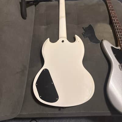 Epiphone G-400 Les Paul (SG) 1999 - 2012 - Alpine White image 3