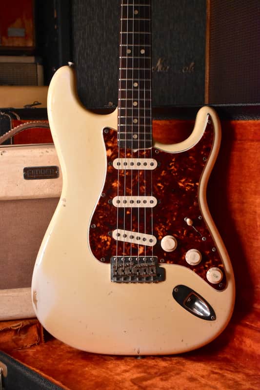 Fender Stratocaster 1965 - Olympic White with rare Tortoise guard image 1