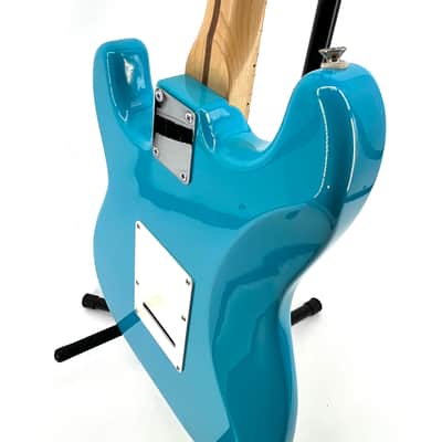 Fender "Squier Series" Standard Stratocaster with Maple Fretboard 1993 - Pacific Blue image 14