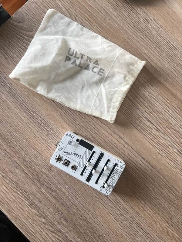 Ultra Palace Nanodesk - A Sleek and Unique Portable Micro-Mixer image 1