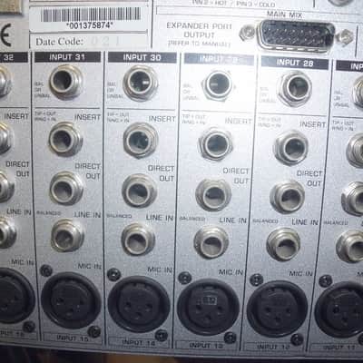 Behringer Eurorack MX3242X Mixer w. effects 32 Input 4 Bus image 8