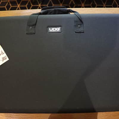 Pioneer DDJ-800 / in Very Good Condition / Box + UDG Bag image 8