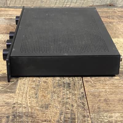 MFA Magus preamplifier and power supply image 6