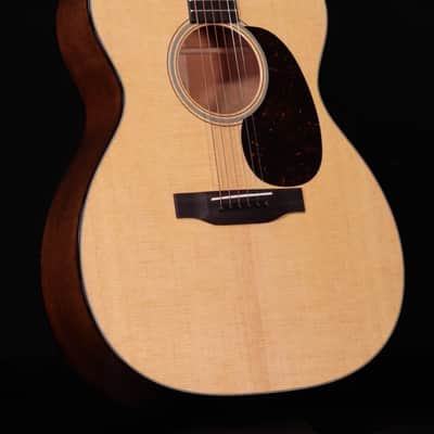 Martin 000-18 Full Gloss, Mahogany, Hardshell Case image 4