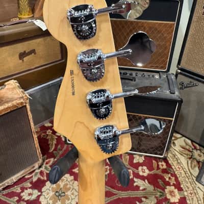 Fender American Professional Jazz Bass image 9