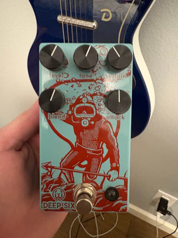Walrus Audio Deep Six Compressor V3 2018 - 2021 - Blue / Red Diver image 1