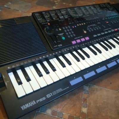 Yamaha PSS-51 Vector Synthesizer Keyboard image 2