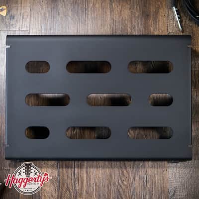 MONO Pedalboard Small Black + Club Accessory Case 2.0 Black image 1