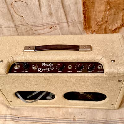 Fender Reverb Unit 1963 - White Tolex image 12