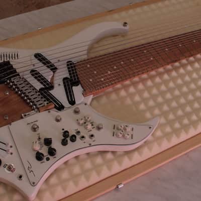 Crazyest Guitar 2021 - 15-Strings - 5 Built in Effects - Harp Bass - Pit Guitars image 11