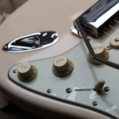 FENDER "American Vintage II 1961 Stratocaster,Olympic White , Slab Rosewood" HARDCASE, 3, 67 KG image 13