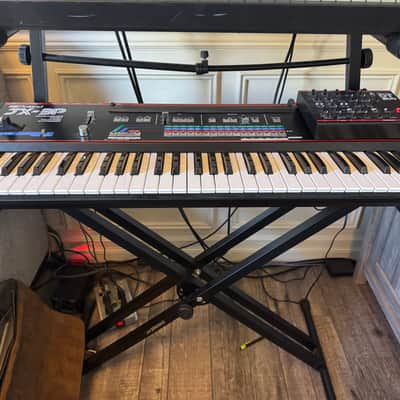 Unique Series Circuit Roland JX-3P w/ DT-200