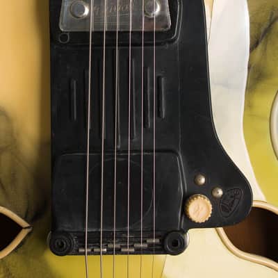 Wandre BB Model Semi-Hollow Body Electric Guitar (1960), hard shell case. image 14