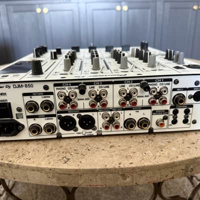 Pioneer DJM 850K - White image 4