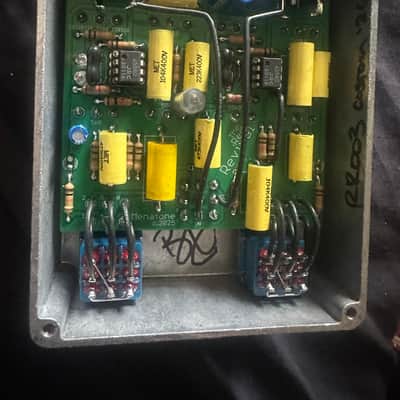 Menatone Red Revival image 3