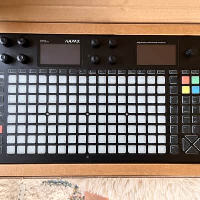 Squarp Instruments Hapax MIDI and CV sequencer image 7