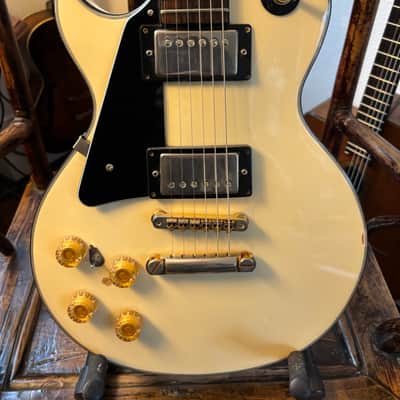Columbus Les Paul  1970 - White left image 3