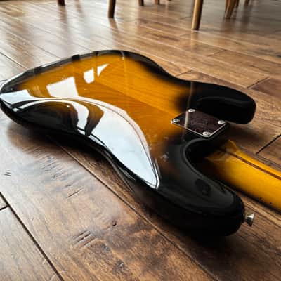 1999 Fender PB-62 Precision Electric Bass 1962 Reissue Sunburst Mirror Guard MIJ Japan image 14