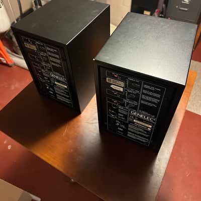Genelec 1030A 6.5" Powered Nearfield Studio Monitor (Pair) 1994 - 2005 - Black image 2
