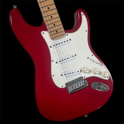 1995 Fender American Standard Stratocaster with Maple Fretboard All Original - Lipstick Red image 3