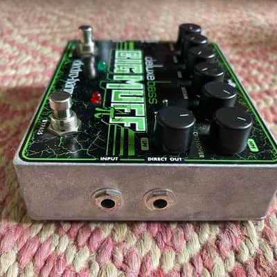 Electro-Harmonix Deluxe Bass Big Muff Pi Distortion / Sustainer 2012 - Present - Black / Green image 3