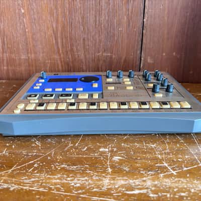 Korg ElecTribe A EA-1 EA1 Analog Modeling Synthesizer w/ power supply image 5