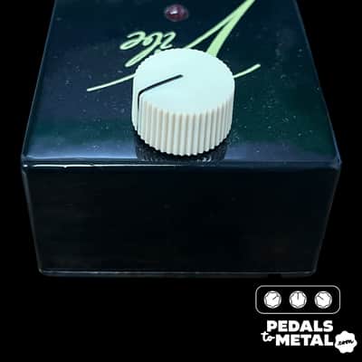 Lovepedal Magic Boy Vibe - x8849 image 3
