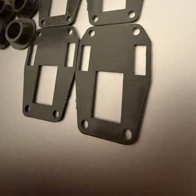 Rickenbacker 4001 & 4003 plastic tuner spacers and bushings [Set of 4] 1970s - Black image 4