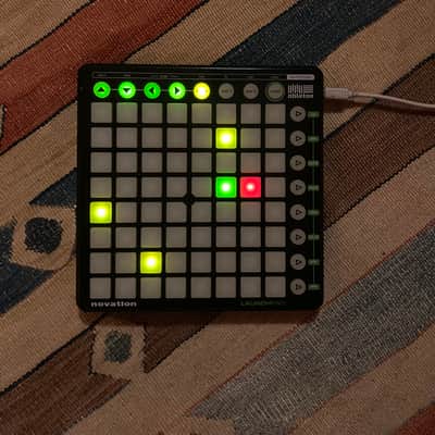 Novation Launchpad MKI Pad Controller 2009 - 2014 - Black image 3