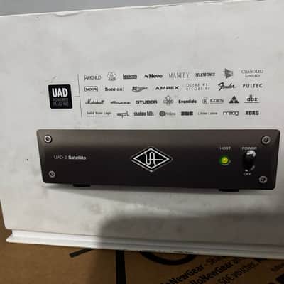 Universal Audio UAD-2 Satellite Thunderbolt 3 quad Core Desktop DSP Accelerator 2019 - Present - Gray image 3
