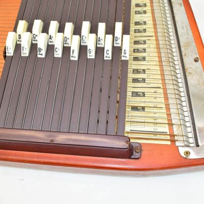 Oscar Schmidt 15-Chord Autoharp w/ Accessories image 4