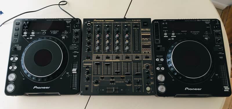 2x Pioneer CDJ 1000 MK 3 & Pioneer DJM 600! image 1