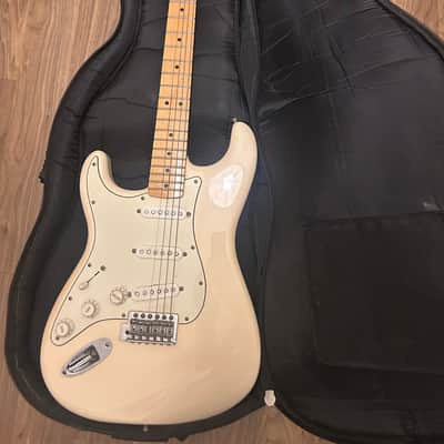 Fender Standard Stratocaster 2025 - Present - Olympic White image 2