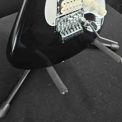 Fender Limited Edition 50th Anniversary Dave Murray Stratocaster®, Rosewood Fingerboard, Black image 4