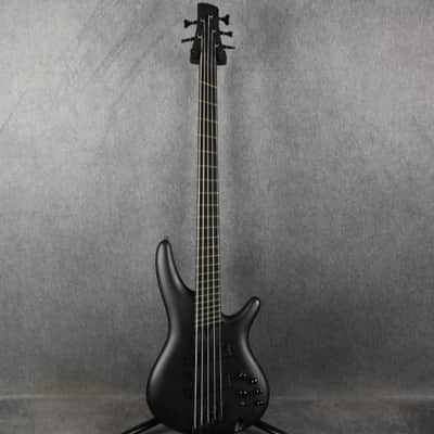 Ibanez SRMS625EX-BKF Iron Label Multi-Scale Soundgear 2021 - Present - Black Flat image 1