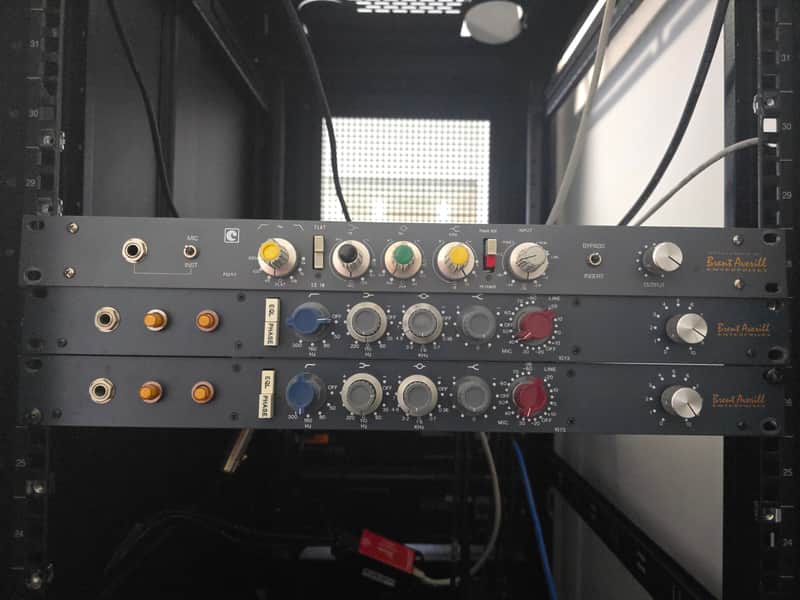 Brent Averill Neve 1073 image 1