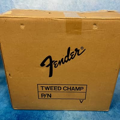 Fender TC-10 Tweed Champ Guitar Combo with Original Box image 12