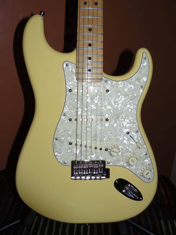 Fender Stratocaster Deluxe Road House 2014 - Gloss