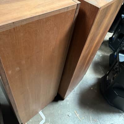Realistic Optimus T-100 speakers image 1